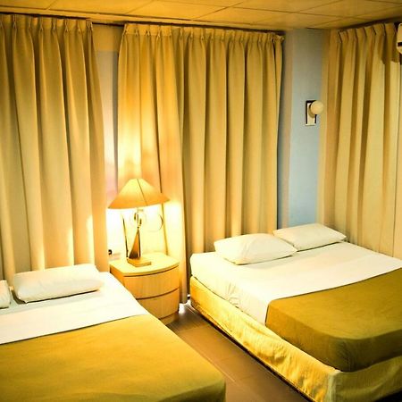 Golden Leaf Boutique Hotel Johor Bahru Esterno foto